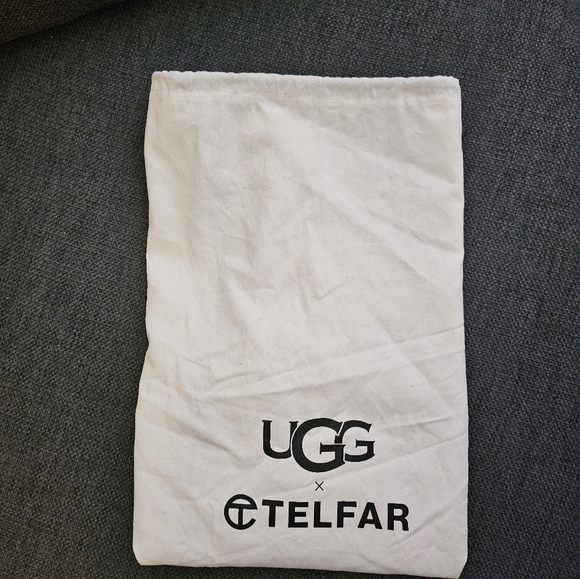 Authentic Large Telfar x UGG Bag - Picture 5 of 8